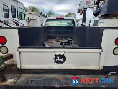 Zdjęcie 10 z 12 samochodu: 2017 CHEVROLET SILVERADO UTILITY / SERVICE TRUCK VIN:1GB3KYCG5HZ311515 - miniatura