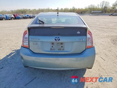 Zdjęcie 6 z 12 samochodu: 2014 TOYOTA PRIUS TWO VIN:JTDKN3DUXE1832701 - miniatura