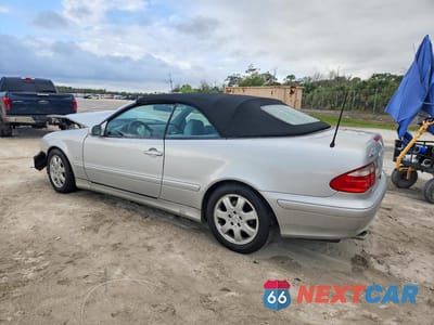 Drugie zdjęcie samochodu z przodu: 2002 MERCEDES-BENZ CLK 320 VIN:WDBLK65G82T114439 - miniatura