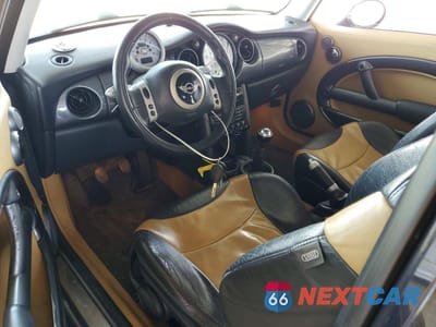 Zdjęcie 8 z 12 samochodu: 2004 MINI COOPER VIN:WMWRC33414TC49068 - miniatura