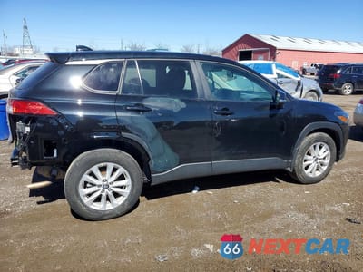 Trzecie zdjęcie samochodu z tyłu: 2024 TOYOTA COROLLA CROSS LE VIN:7MUCAABGXRV117174 - miniatura