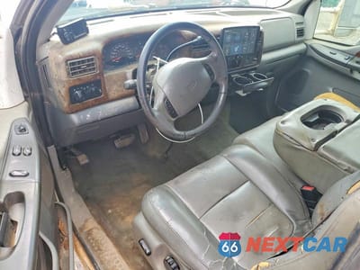 Zdjęcie 8 z 11 samochodu: 2002 FORD F250 SUPER DUTY VIN:1FTNX21F32EC29584 - miniatura