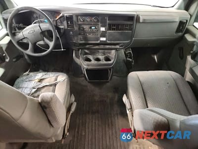 Zdjęcie 8 z 13 samochodu: 2003 CHEVROLET EXPRESS G2500 VIN:1GCFG29T831160818 - miniatura