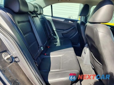 Zdjęcie 10 z 13 samochodu: 2015 VOLKSWAGEN JETTA SE VIN:3VWD17AJ2FM342793 - miniatura
