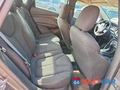 Zdjęcie 10 z 12 samochodu: 2013 DODGE DART SE VIN:1C3CDFAA8DD127707 - miniatura