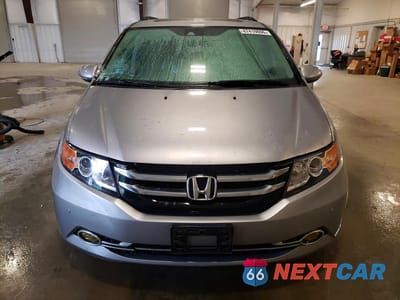Piąte zdjęcie samochodu w środku: 2016 HONDA ODYSSEY TOURING VIN:5FNRL5H95GB164659 - miniatura