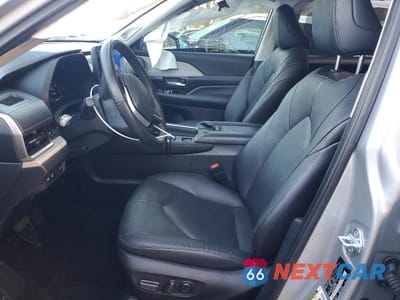 Zdjęcie 7 z 12 samochodu: 2024 TOYOTA GRAND HIGHLANDER LIMITED VIN:5TDAAAA52RS001467 - miniatura