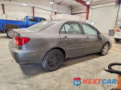 Trzecie zdjęcie samochodu z tyłu: 2005 TOYOTA COROLLA LE VIN:1NXBR30E85Z567032 - miniatura