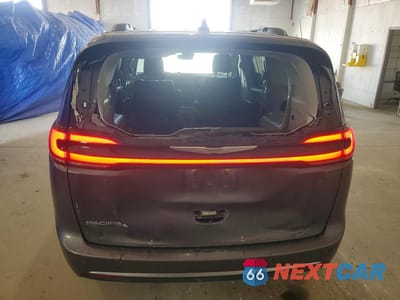 Zdjęcie 6 z 13 samochodu: 2021 CHRYSLER PACIFICA TOURING L VIN:2C4RC1BG4MR565460 - miniatura