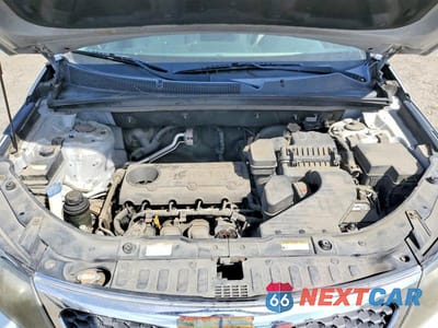 Zdjęcie 12 z 13 samochodu: 2011 KIA SORENTO LX VIN:5XYKT3A18BG040011 - miniatura