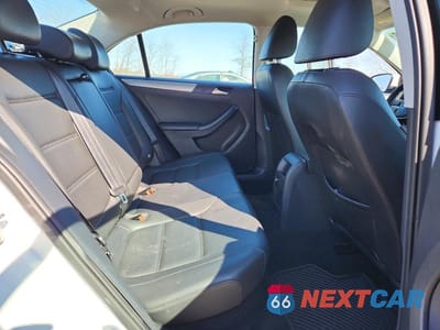 Zdjęcie 10 z 12 samochodu: 2015 VOLKSWAGEN JETTA SE VIN:3VWD17AJ5FM312378 - miniatura