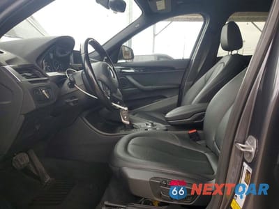 Zdjęcie 7 z 13 samochodu: 2018 BMW X1 XDRIVE28I VIN:WBXHT3Z39J4A66331 - miniatura