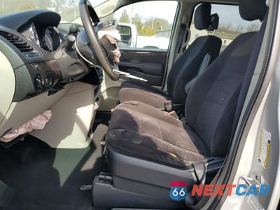 Zdjęcie 7 z 13 samochodu: 2011 DODGE GRAND CARAVAN MAINSTREET VIN:2D4RN3DG3BR636151 - miniatura