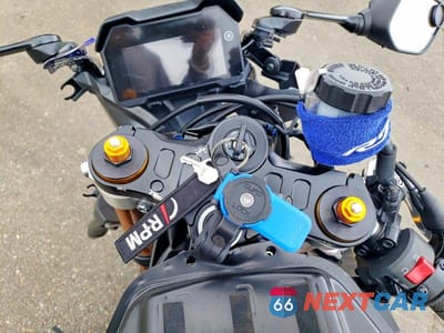 Zdjęcie 7 z 9 samochodu: 2025 YAMAHA YZFR7 VIN:JYARM38E2SA020871 - miniatura