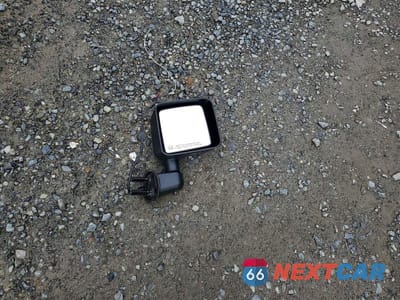 Zdjęcie 13 z 13 samochodu: 2013 JEEP WRANGLER UNLIMITED SAHARA VIN:1C4BJWEG8DL695038 - miniatura