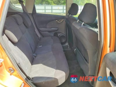 Zdjęcie 10 z 12 samochodu: 2011 HONDA FIT SPORT VIN:JHMGE8H58BS009937 - miniatura