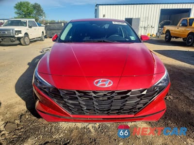 Piąte zdjęcie samochodu w środku: 2022 HYUNDAI ELANTRA SEL VIN:KMHLM4AG0NU322167 - miniatura