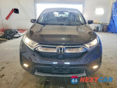 Piąte zdjęcie samochodu w środku: 2018 HONDA CR-V EX VIN:7FARW2H51JE044291 - miniatura