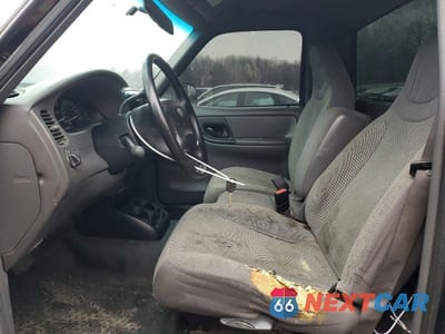 Zdjęcie 7 z 11 samochodu: 2002 FORD RANGER VIN:1FTYR10U62TA10437 - miniatura