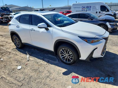 Czwarte zdjęcie samochodu z boku: 2024 LEXUS NX 350H PREMIUM VIN:JTJGKCEZ2R2030228 - miniatura