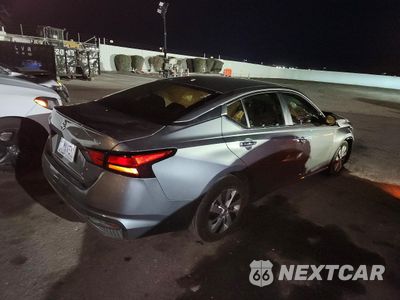Trzecie zdjęcie samochodu z tyłu: 2020 NISSAN ALTIMA 2.5 S VIN:1N4BL4BV2LC164956 - miniatura