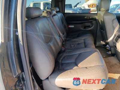 Zdjęcie 10 z 12 samochodu: 2003 GMC YUKON XL K2500 VIN:3GKGK26U33G229775 - miniatura