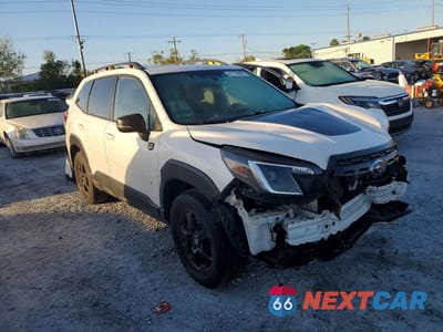 Czwarte zdjęcie samochodu z boku: 2022 SUBARU FORESTER WILDERNESS VIN:JF2SKAMC3NH401825 - miniatura