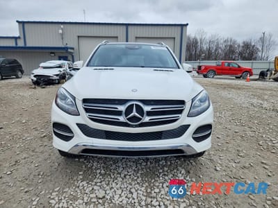 Piąte zdjęcie samochodu w środku: 2016 MERCEDES-BENZ GLE 350 4MATIC VIN:4JGDA5HB4GA755671 - miniatura
