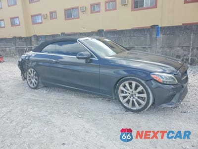 Czwarte zdjęcie samochodu z boku: 2019 MERCEDES-BENZ C 300 VIN:WDDWK8DB9KF851038 - miniatura