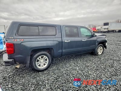 Trzecie zdjęcie samochodu z tyłu: 2018 CHEVROLET SILVERADO K1500 LT VIN:3GCUKREC3JG379768 - miniatura