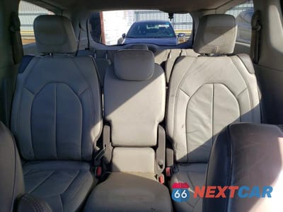 Zdjęcie 10 z 12 samochodu: 2017 CHRYSLER PACIFICA TOURING L VIN:2C4RC1BG3HR538806 - miniatura