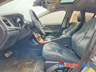 Zdjęcie 7 z 11 samochodu: 2016 VOLVO S60 PREMIER VIN:LYV402FK2GB106162 - miniatura