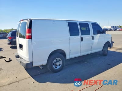 Trzecie zdjęcie samochodu z tyłu: 2007 CHEVROLET EXPRESS 2500 DELIVERY VAN VIN:1GCGG25V271228077 - miniatura
