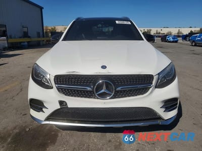 Piąte zdjęcie samochodu w środku: 2017 MERCEDES-BENZ GLC 43 4MATIC AMG VIN:WDC0G6EB8HF149090 - miniatura