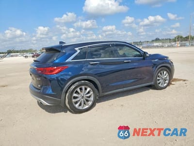 Trzecie zdjęcie samochodu z tyłu: 2020 INFINITI QX50 LUXE VIN:3PCAJ5M15LF105219 - miniatura