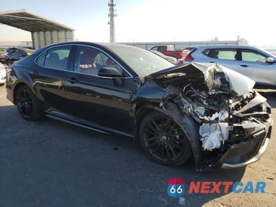 Czwarte zdjęcie samochodu z boku: 2022 TOYOTA CAMRY XSE VIN:4T1K61AK5NU018907 - miniatura