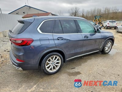 Trzecie zdjęcie samochodu z tyłu: 2022 BMW X5 XDRIVE40I VIN:5UXCR6C04N9J38627 - miniatura