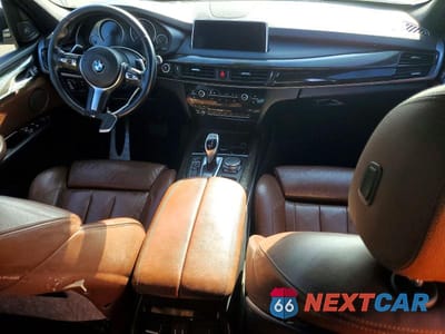 Zdjęcie 8 z 12 samochodu: 2015 BMW X5 VIN:5UXKR2C51F0H38871 - miniatura