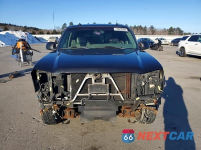 Piąte zdjęcie samochodu w środku: 2003 CHEVROLET SILVERADO K1500 VIN:2GCEK19T631182220 - miniatura