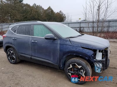 Czwarte zdjęcie samochodu z boku: 2026 KIA SELTOS EX VIN:KNDERCAA1T7873420 - miniatura