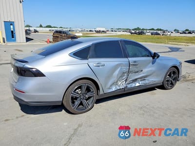 Trzecie zdjęcie samochodu z tyłu: 2025 HONDA ACCORD HYBRID SPORT VIN:1HGCY2F59SA075055 - miniatura