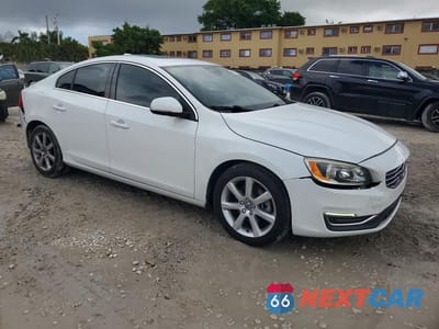 Czwarte zdjęcie samochodu z boku: 2016 VOLVO S60 PREMIER VIN:YV126MFK9G2410666 - miniatura