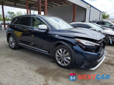 Czwarte zdjęcie samochodu z boku: 2021 INFINITI QX50 LUXE VIN:3PCAJ5BA8MF106921 - miniatura