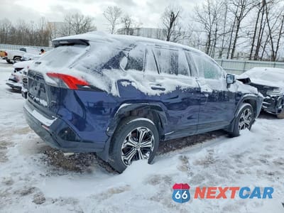 Trzecie zdjęcie samochodu z tyłu: 2022 TOYOTA RAV4 PRIME XSE VIN:JTMFB3FV8ND086151 - miniatura