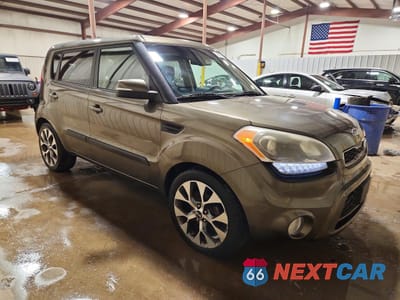 Czwarte zdjęcie samochodu z boku: 2012 KIA SOUL ! VIN:KNDJT2A61C7416595 - miniatura