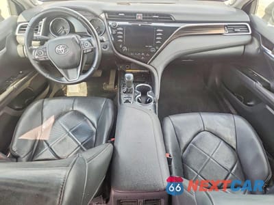 Zdjęcie 8 z 12 samochodu: 2018 TOYOTA CAMRY XLE VIN:4T1B11HK8JU537335 - miniatura