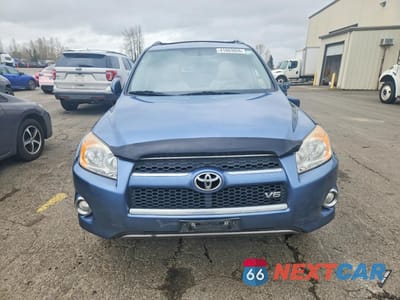 Piąte zdjęcie samochodu w środku: 2010 TOYOTA RAV4 LIMITED VIN:JTMDK4DV4AD015720 - miniatura