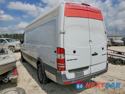 Drugie zdjęcie samochodu z przodu: 2014 MERCEDES BENZ SPRINTER 3500 DELIVERY VAN VIN:WD3PF4CC8E5910588 - miniatura