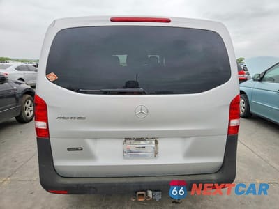 Zdjęcie 6 z 13 samochodu: 2016 MERCEDES-BENZ METRIS VIN:WD4PG2EE4G3086454 - miniatura