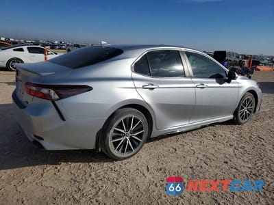 Trzecie zdjęcie samochodu z tyłu: 2024 TOYOTA CAMRY SE VIN:4T1T11AK4RU894991 - miniatura